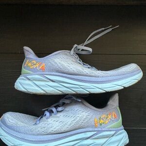 Hoka one one Clifton 8 women’s running shoes size 7.5 Lavender light blue